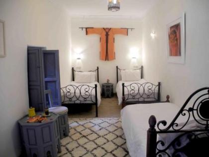 Riad Linda - image 19