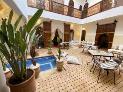 Riad Laora - image 2