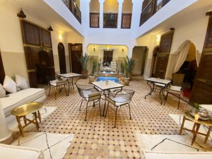 Riad Laora - image 9