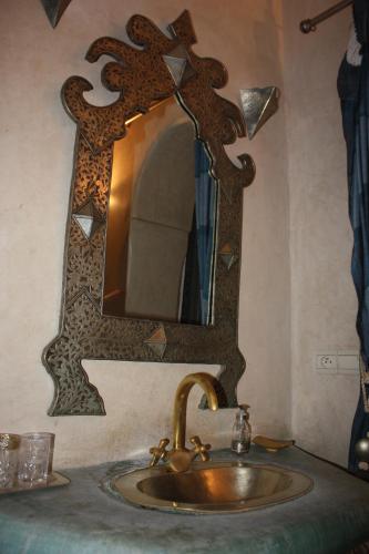 Riad Lorsya - image 6