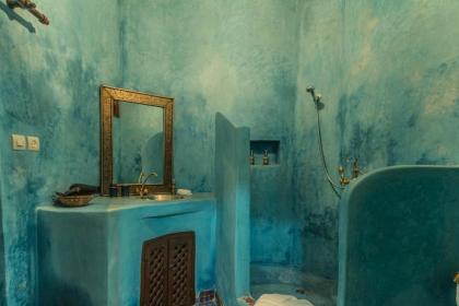 Riad Ecila - image 13