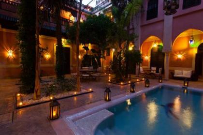 Riad Le Perroquet Bleu Suites & Spa - image 11