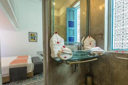 Riad Le Perroquet Bleu Suites & Spa - image 12