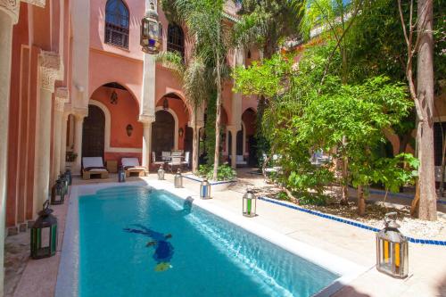 Riad Le Perroquet Bleu Suites & Spa - image 3