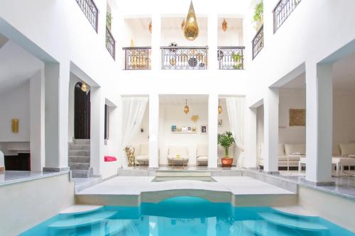 Riad Al Rimal - main image