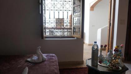 Riad Saba - image 16