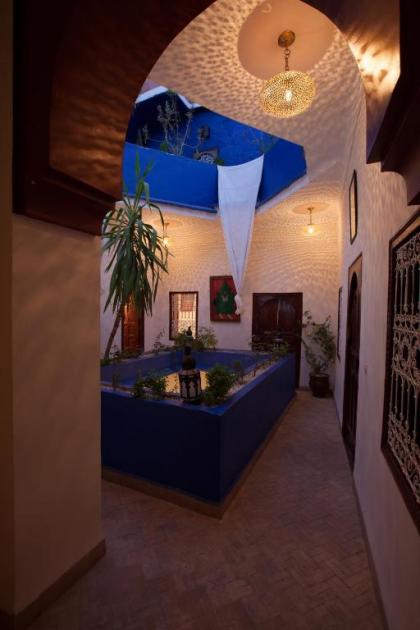 Riad Hna Ben Saleh - image 1