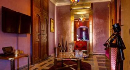 Riad Wow - image 5