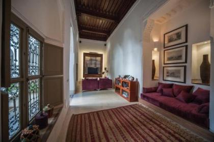 Riad Jaaneman - image 7