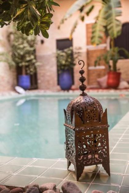 Riad Romance - image 17