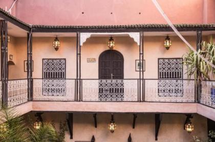 Riad Romance - image 3