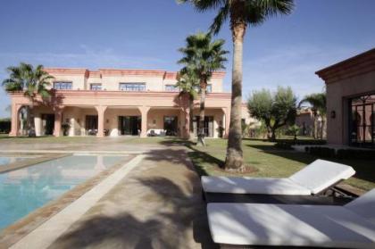 Mexance Villa with large hosting capacity private heated pool and SPA - image 16