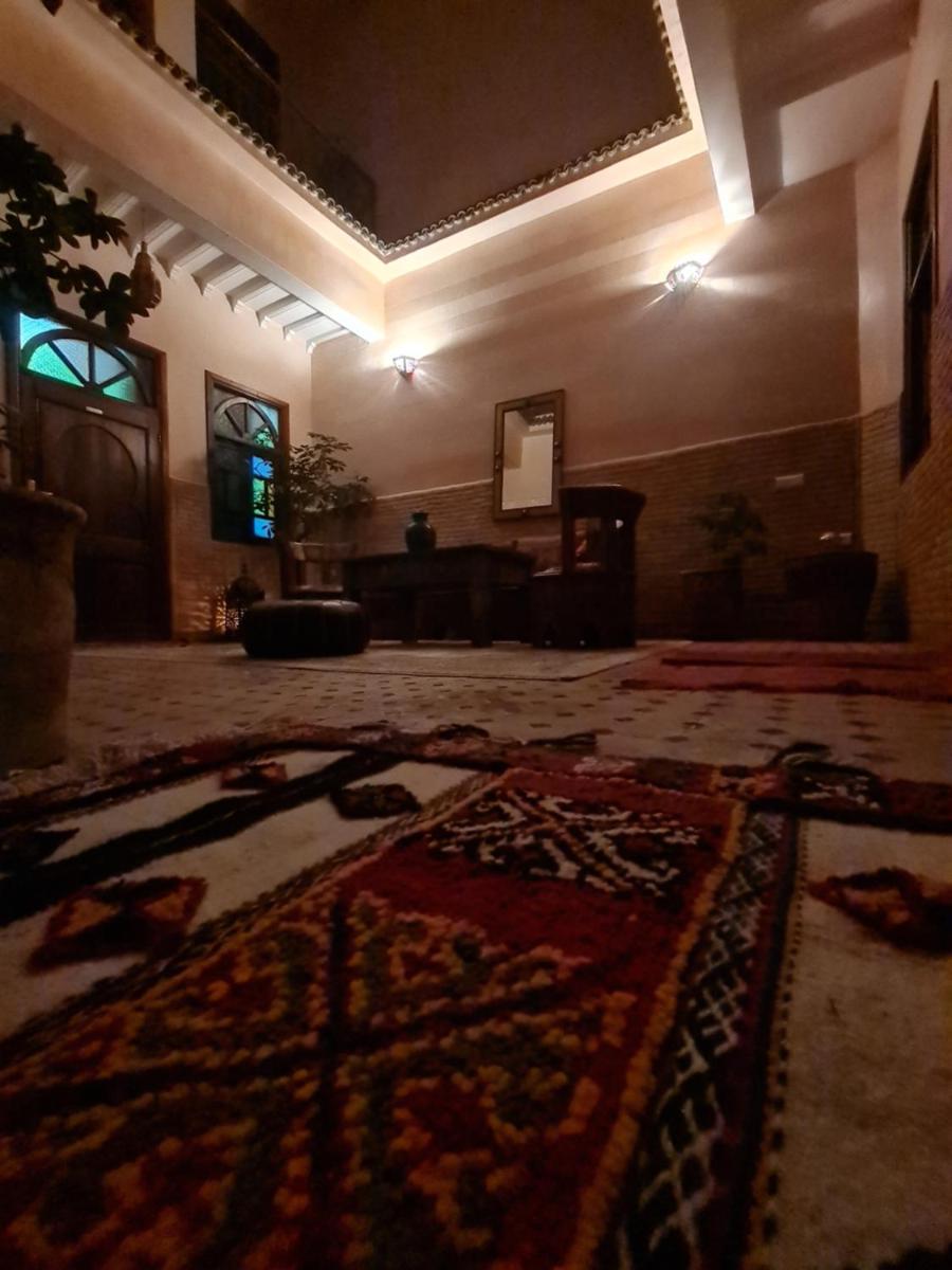 Riad Dantella - main image