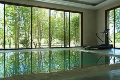 Adnaa - Modern Villa with 2 pools sauna hammam tennis court & home cinema - image 14