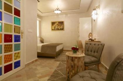 Riad Andallaspa - image 13