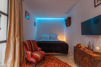 Riad Zebrakaro - image 17