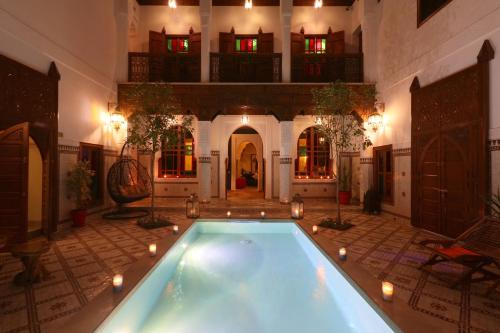 Riad Ysalis - main image