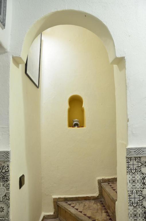 Riad Wink - image 7