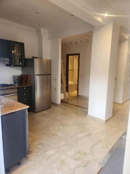 Appartement Centre Gueliz Hanane - image 5