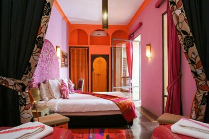 6 bedrooms villa with private pool jacuzzi and furnished terrace at Marrakech - image 18