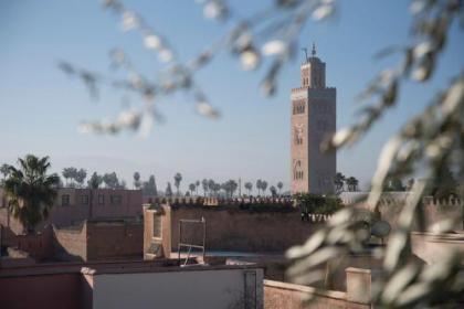 Riad Hissan - image 15