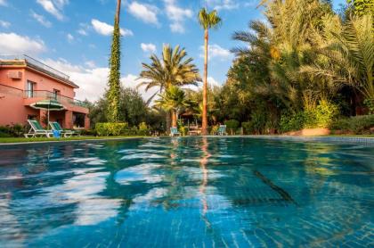 Double Bedroom in a Charming Villa in the Marrakech Palmeraie - image 6