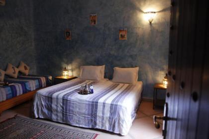 Riad Azenzer - Room Chefchaouen 3 pers - image 11