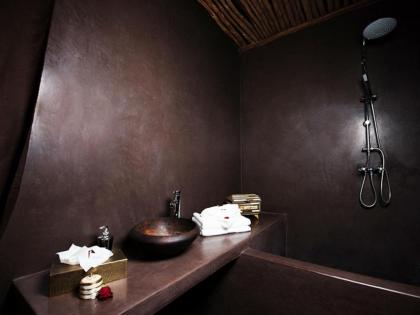 Room in BB - Suite Kalifa in luxurious Riad - Marrakech Spa and Massage - image 4