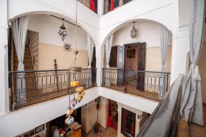 Riad M'Boja - image 20