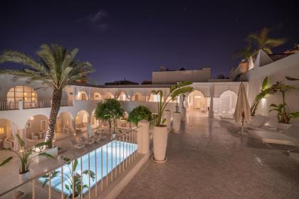 Palais Blanc Riad 