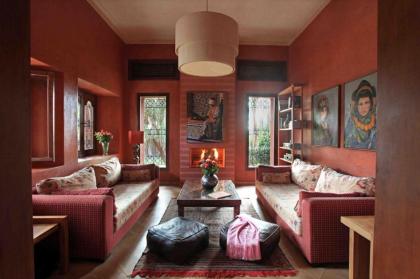 Moroccan sumptuousness 6 bedroom Riad - by feelluxuryholidays - image 16