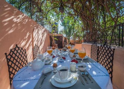 Room in BB - Riad Anabel - Chocolat Double Room - image 12