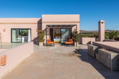 Les Iris - Peaceful villa with heated private pool & hammam - image 16