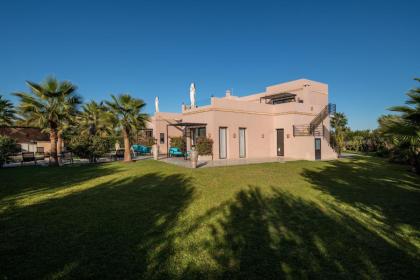 Les Iris - Peaceful villa with heated private pool & hammam - image 2