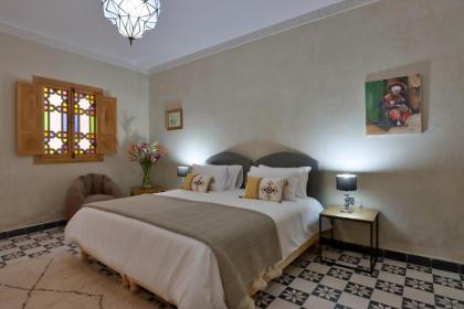 Riad Banatti - image 3