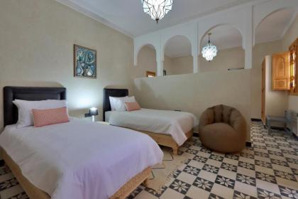 Riad Banatti - image 6