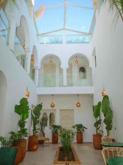 Riad Dar Blanche & Spa Marrakech 