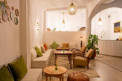 Riad Dar Blanche & Spa - image 4