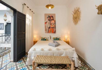 Riad Des Sables-Exclusive -4 Suites -Swimming Pool - image 2